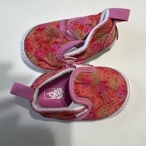 New without tag vans crib shoes size 3